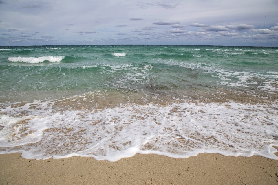 Sand waves water