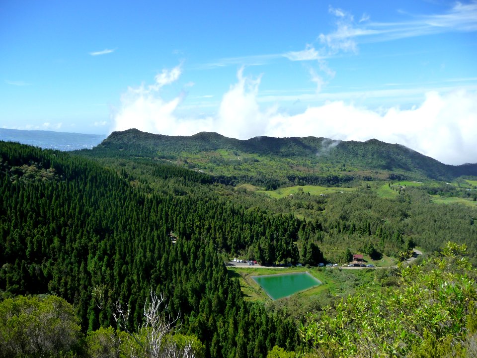 Camp de Montplaisir et sa retenue d'eau artificielle 