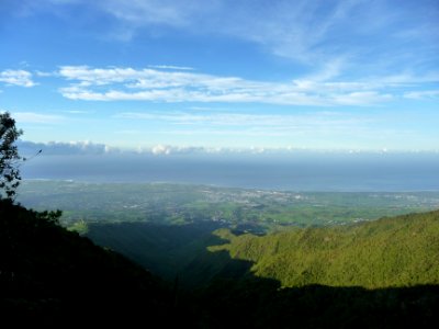Vue vers l'océan Indien, la ville de Saint Louis, l'usine … 
