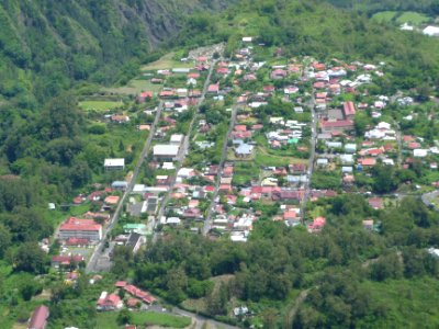 Vue plongeante sur Hellbourg 