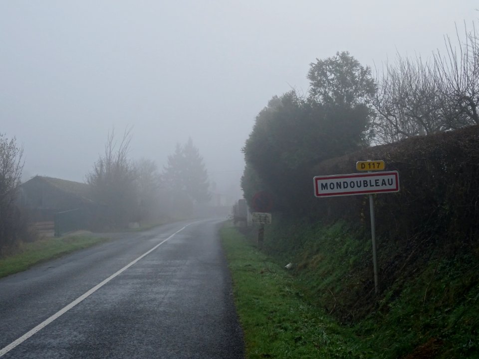 Mondoubleau, et toujours le brouillard, Loir-et-Cher 