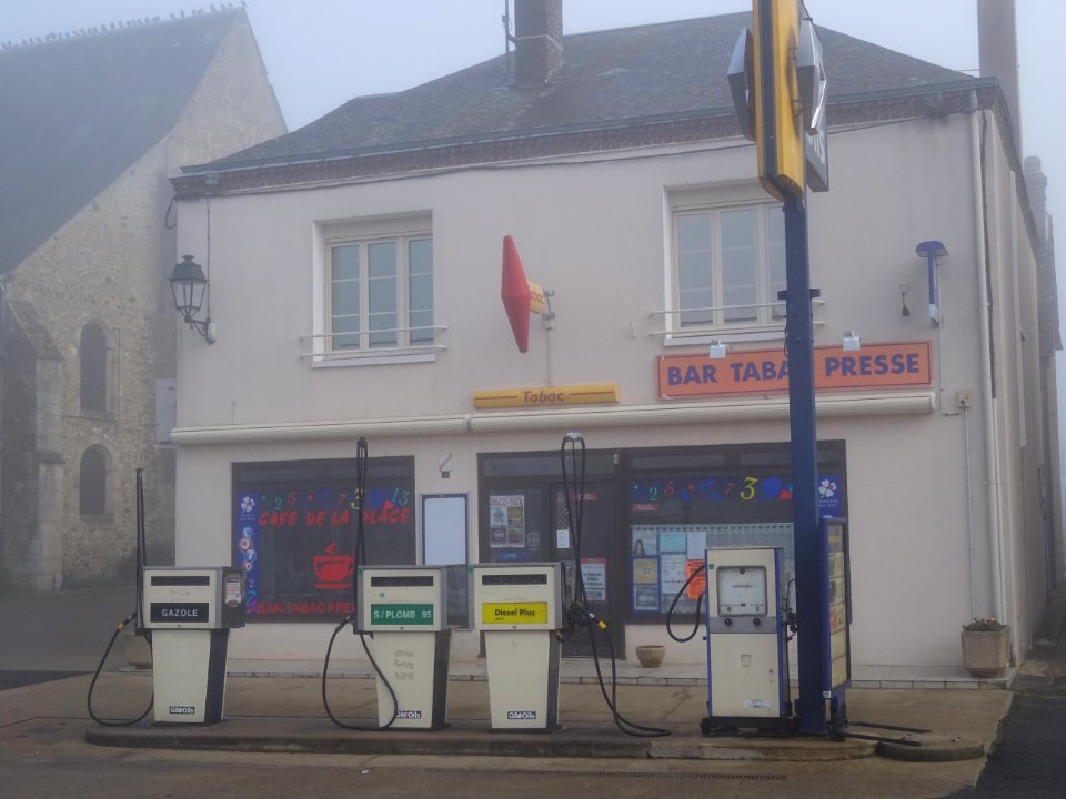 La station service de Souday, Loir-et-Cher 