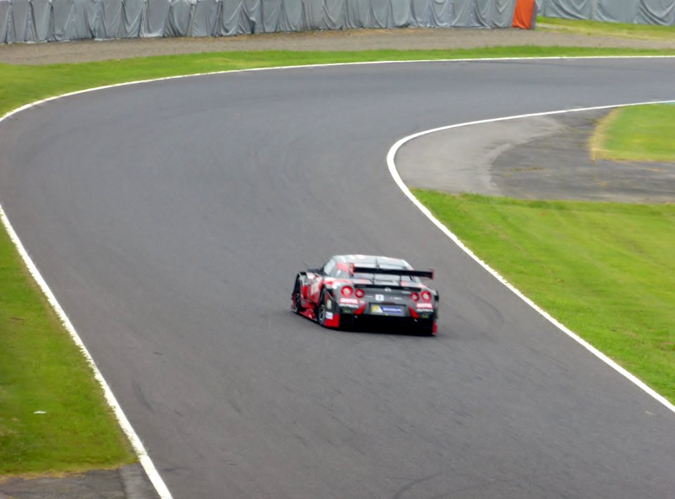 No.1 MOTUL AUTECH GT-R at 2015 Suzuka Tire Test (4)