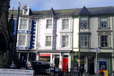 No.3 Heol Penrallt (The Principality, Maldwyn House)