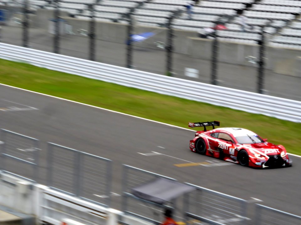 No.1 ZENT CERUMO RC F at 2014 SUPER GT SUZUKA TEST (5)