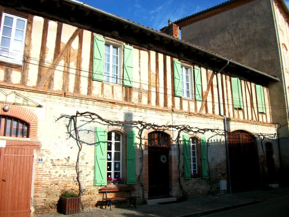 Noé (Haute-Garonne) 01