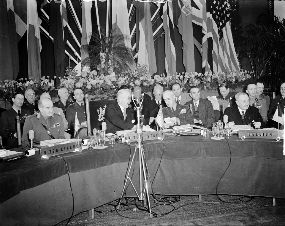 Noord Atlantisch Defensie Comite, Minister van Defensie, Bestanddeelnr 903-8982
