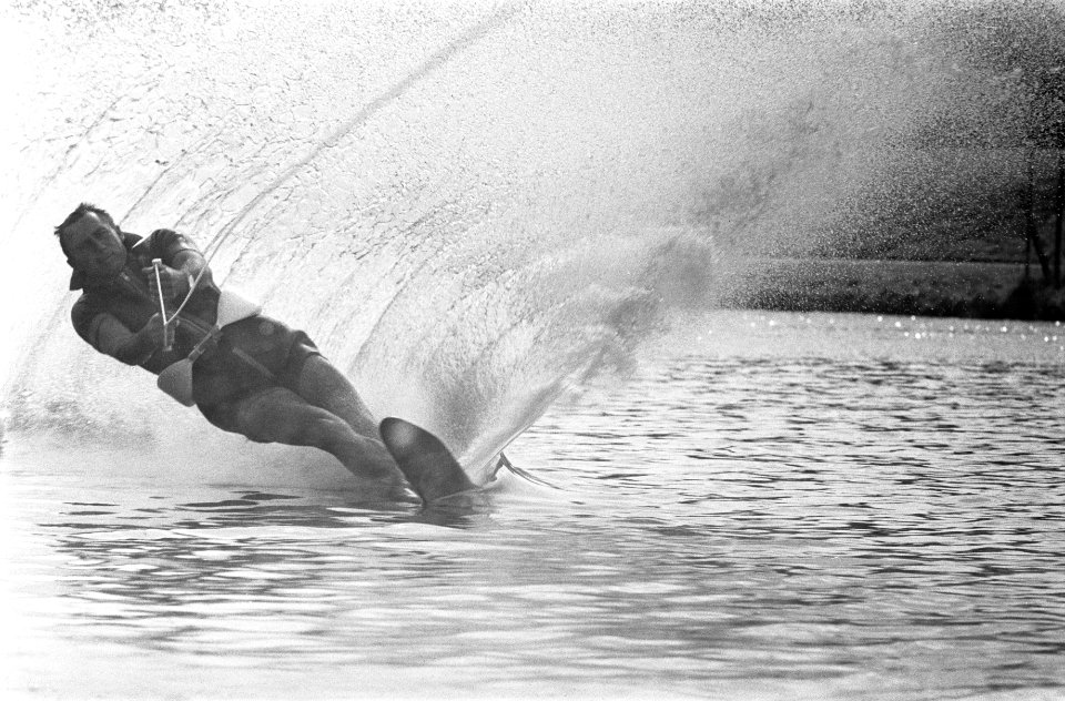 Noordeuropese waterskikampioenschappen, Paul Liesas in actie, Bestanddeelnr 916-7917