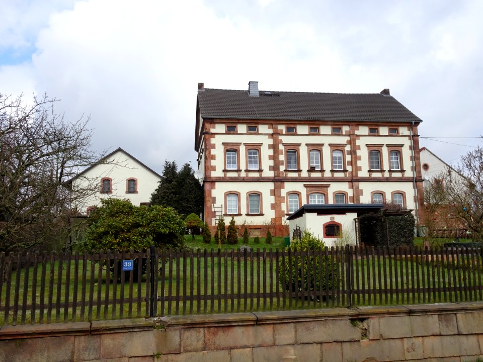 Noßwitzer Hauptstraße 33 Bild 2