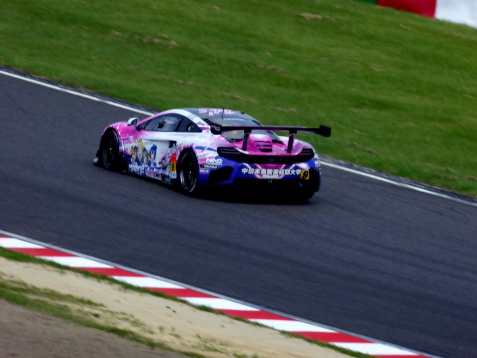 No.9 PACIFIC McLaren with μ's at 2015 Suzuka Tire Test (5)