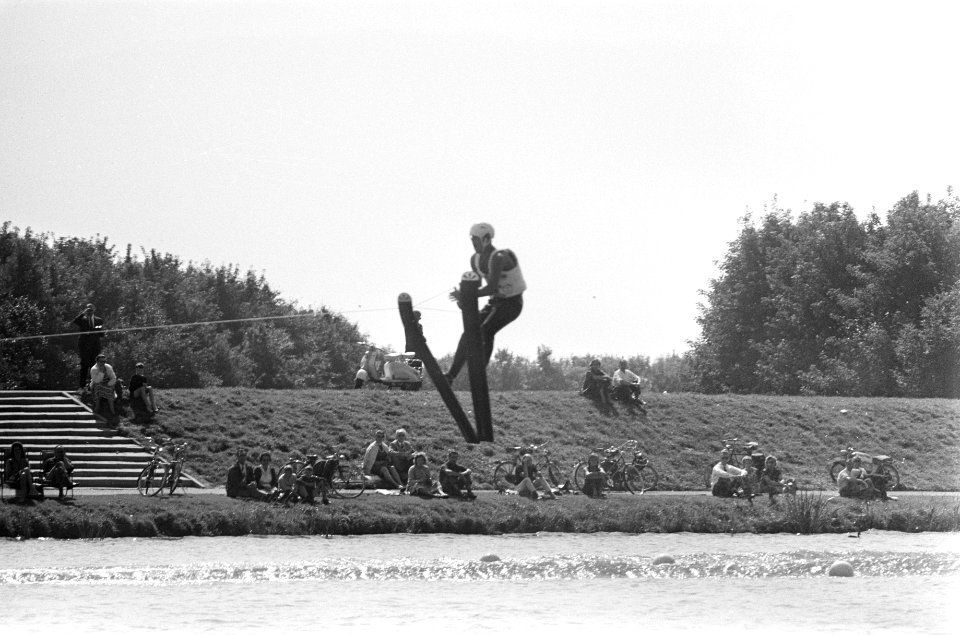 Noordeuropese waterskikampioenschappen Bosbaan ( Jeanette Stewart Wood ), Bestanddeelnr 916-7933