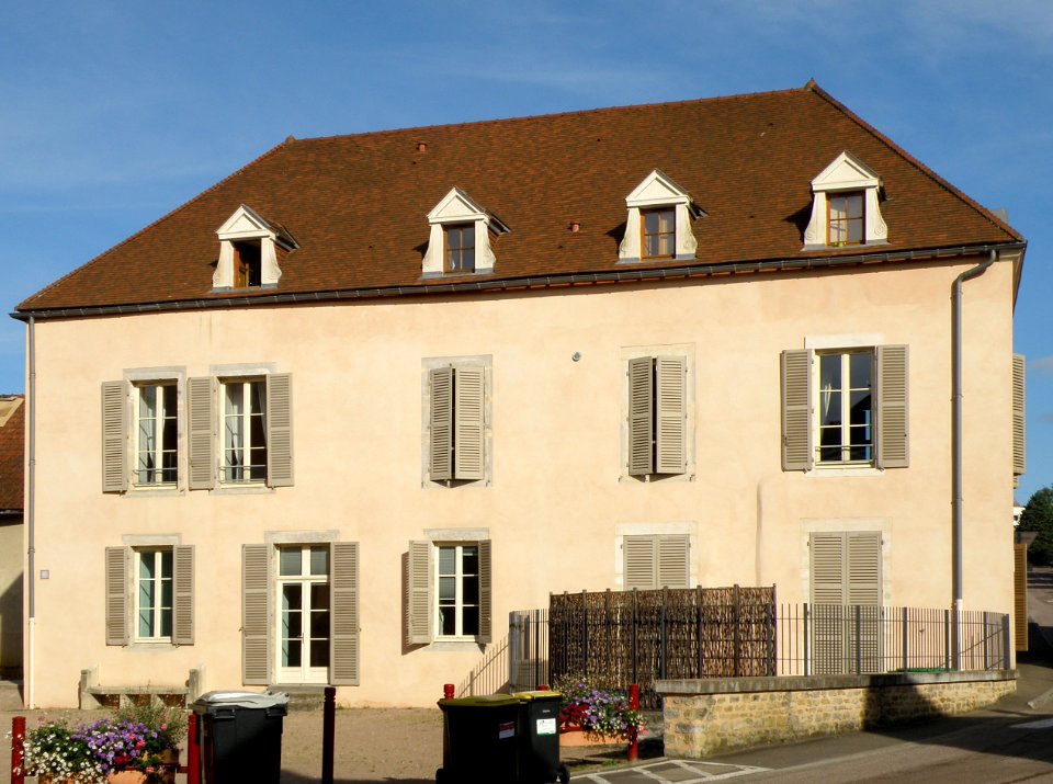 Nolay Rue du Dr Lavirotte n°7 (1)