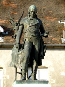 Nolay Statue de Carnot 3