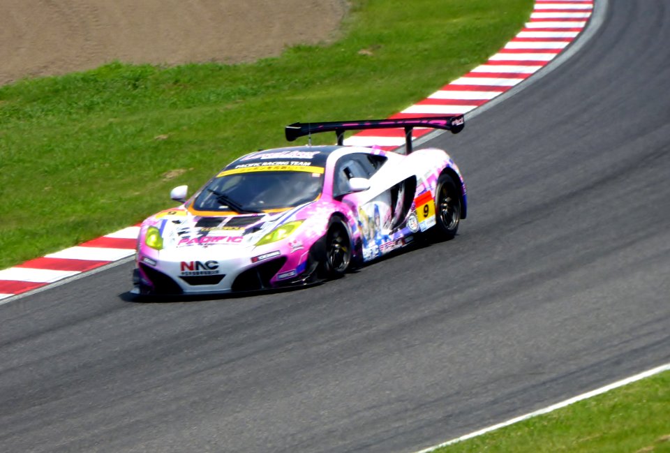 No.9 PACIFIC McLaren with μ's at 2015 Suzuka Tire Test (6)