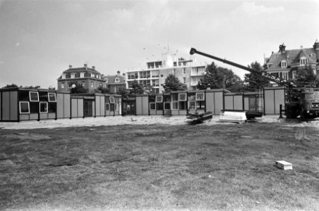 Noodschool wordt gebouwd op Museumplein in Amsterdam, Bestanddeelnr 928-6582