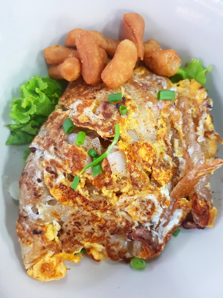 Noodles stir-fried with chicken - Bangkok - 2017-07-19 (004)