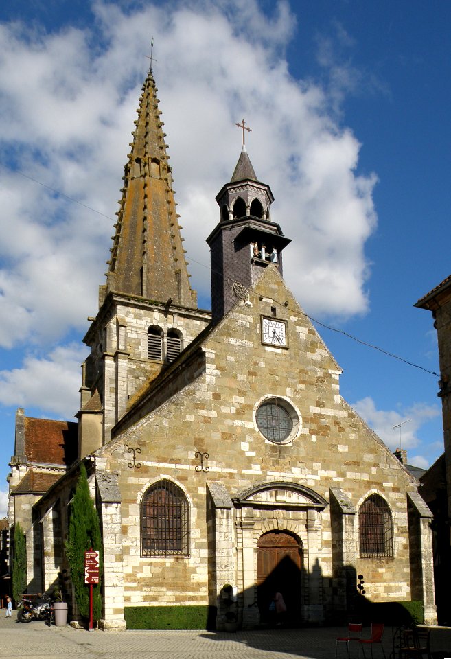 Nolay Église Saint-Martin 3