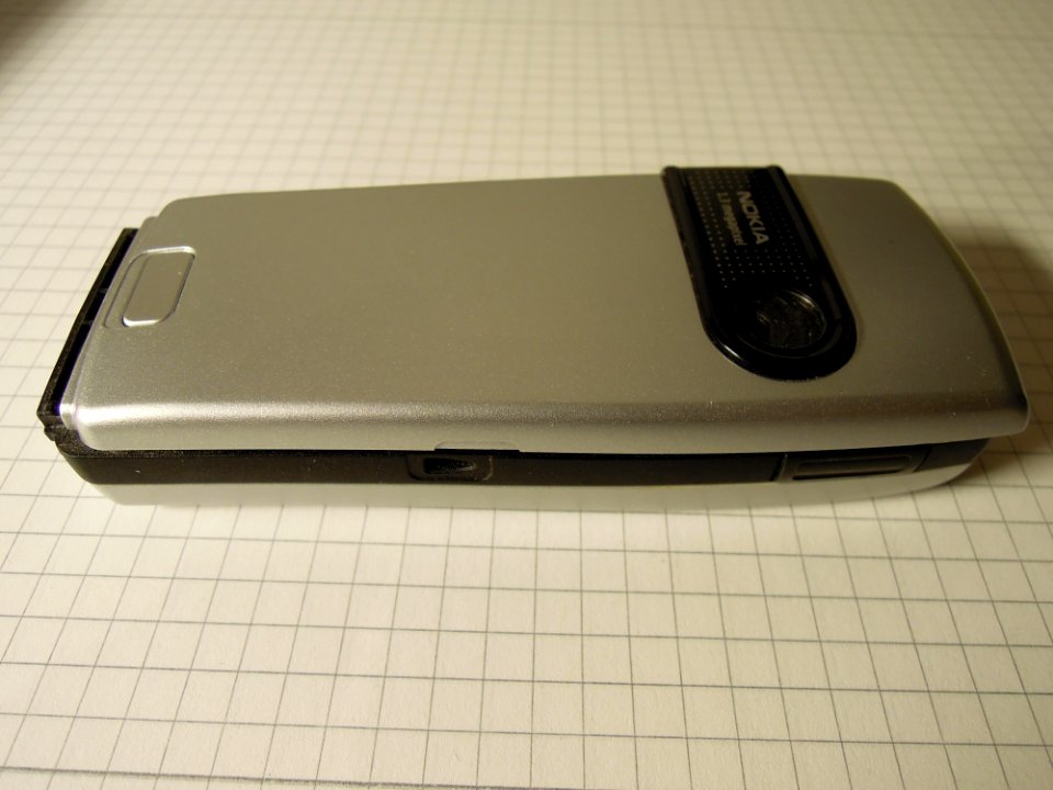 Nokia 6230i -backside- half open
