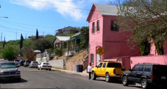 Nogales, Arizona, N side Elm Street W from 404