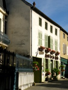 Nolay Place Monge 6