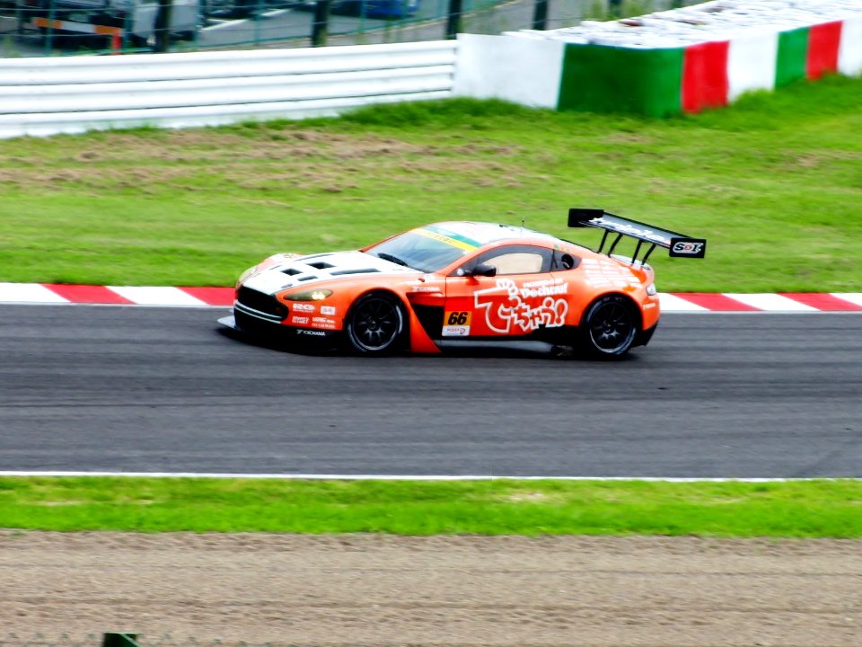 No.66 triple a Vantage GT3 in 2012 Pokka 1000km (1)