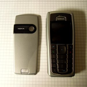 Nokia 6230 -aside- Backcover and Devicefront