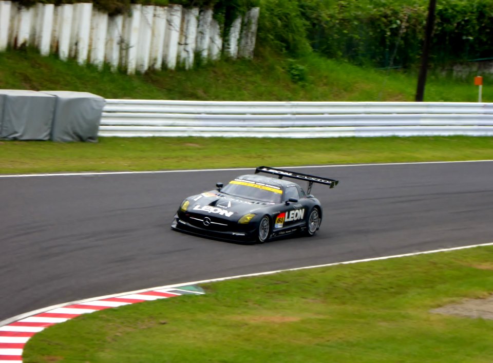 No.65 LEON SLS at 2015 Suzuka Tire Test (6)