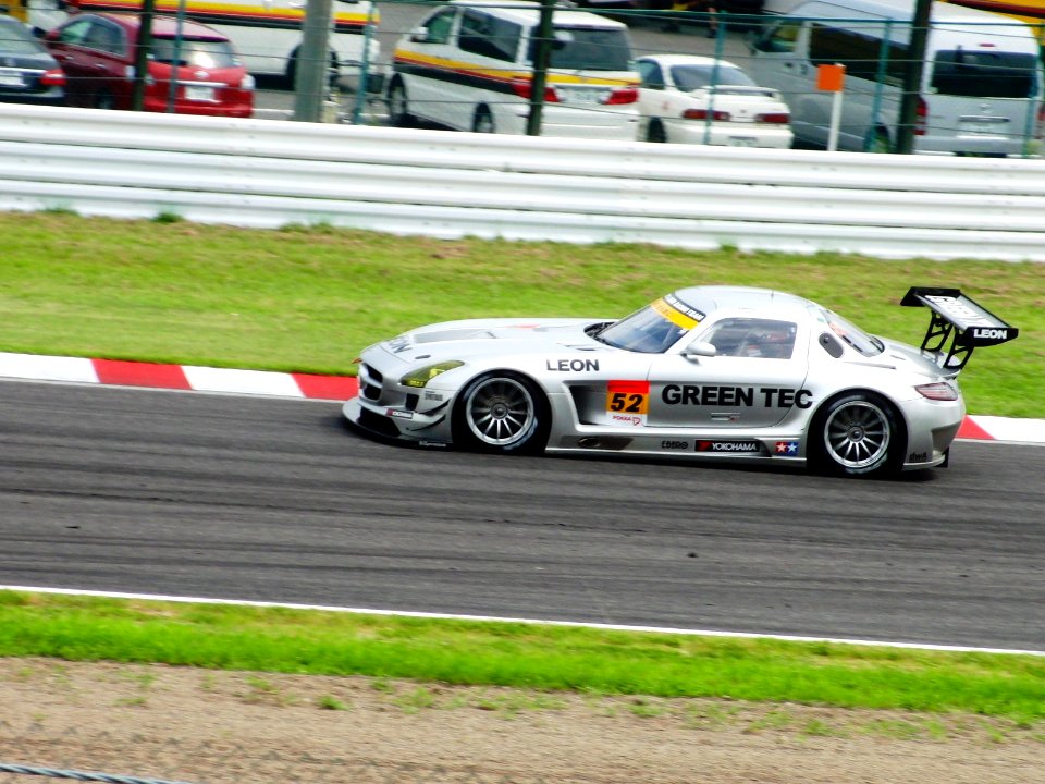 No.52 GREEN TEC & LEON SLS at 2012 Pokka 1000km (2)