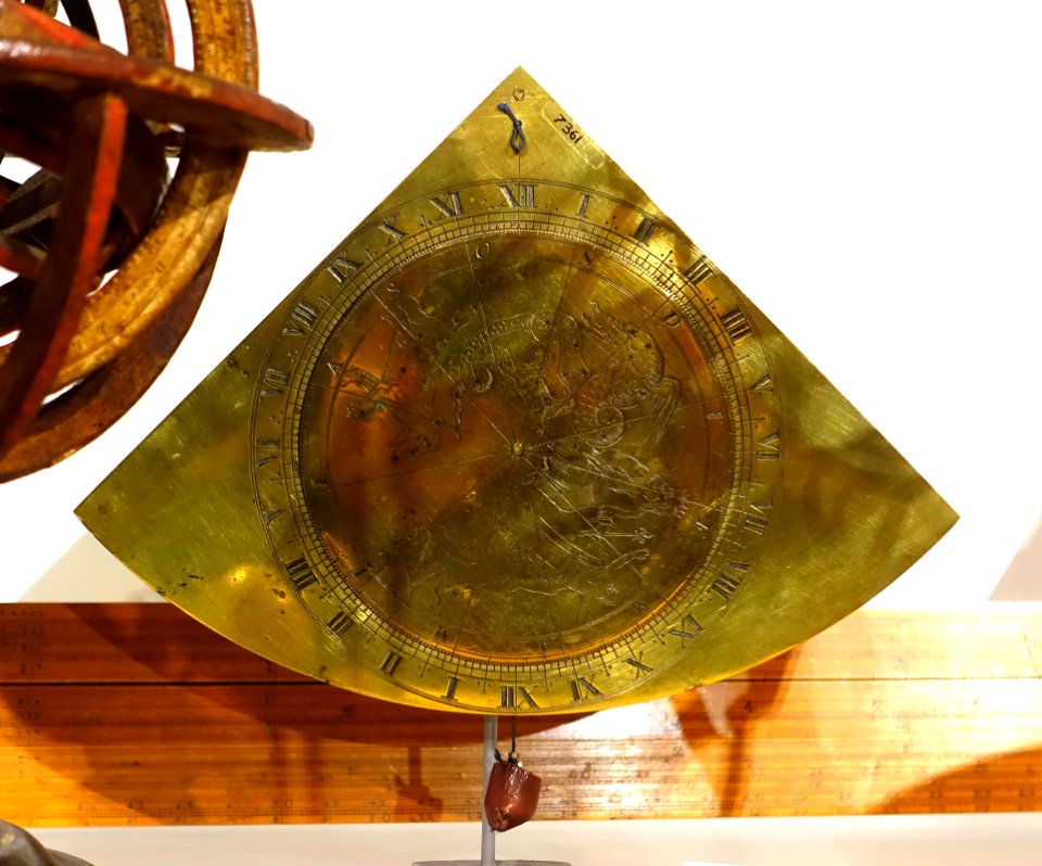 Nocturnal on reverse of Gunter's quadrant, possibly by Elias Allen, London, c. 1630 - Putnam Gallery - Harvard University - DSC07911