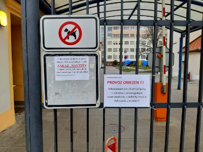 No visits in Vojenská nemocnice hospital in Brno due to COVID-19