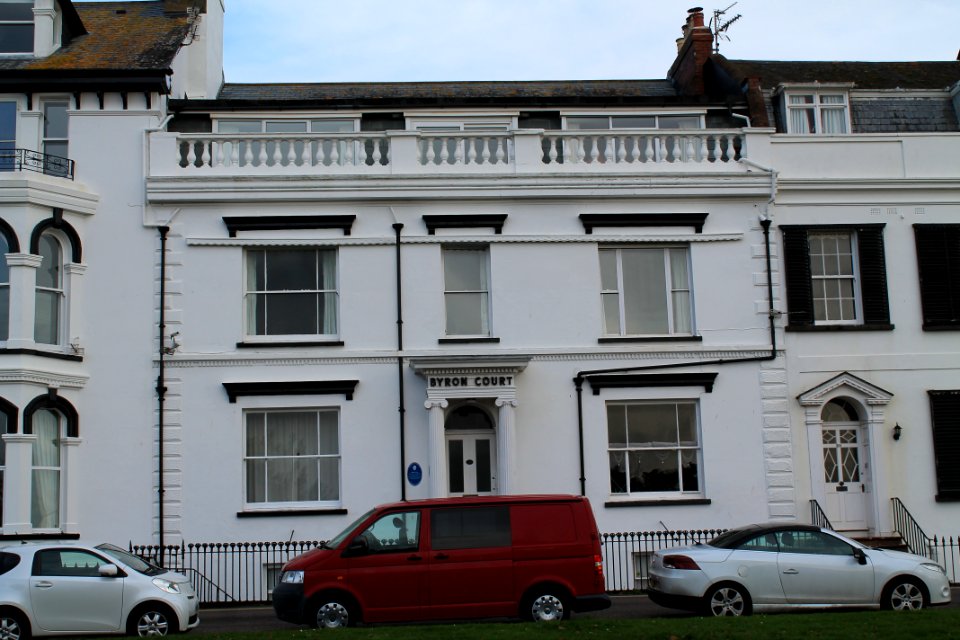 No 19 (Byron Hotel), Railings To Steps And Area Railings