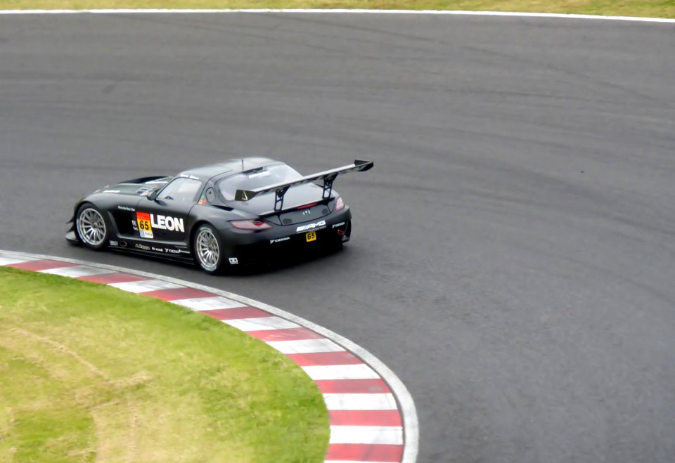 No.65 LEON SLS at 2014 SUPER GT SUZUKA TEST (4)