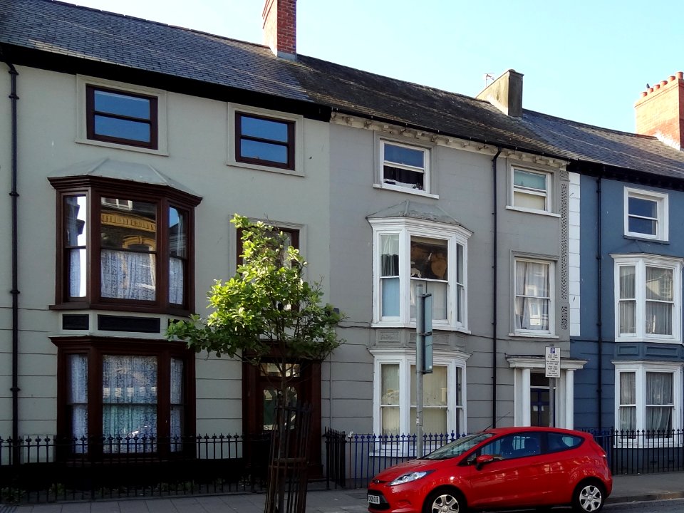 No.37 North Parade