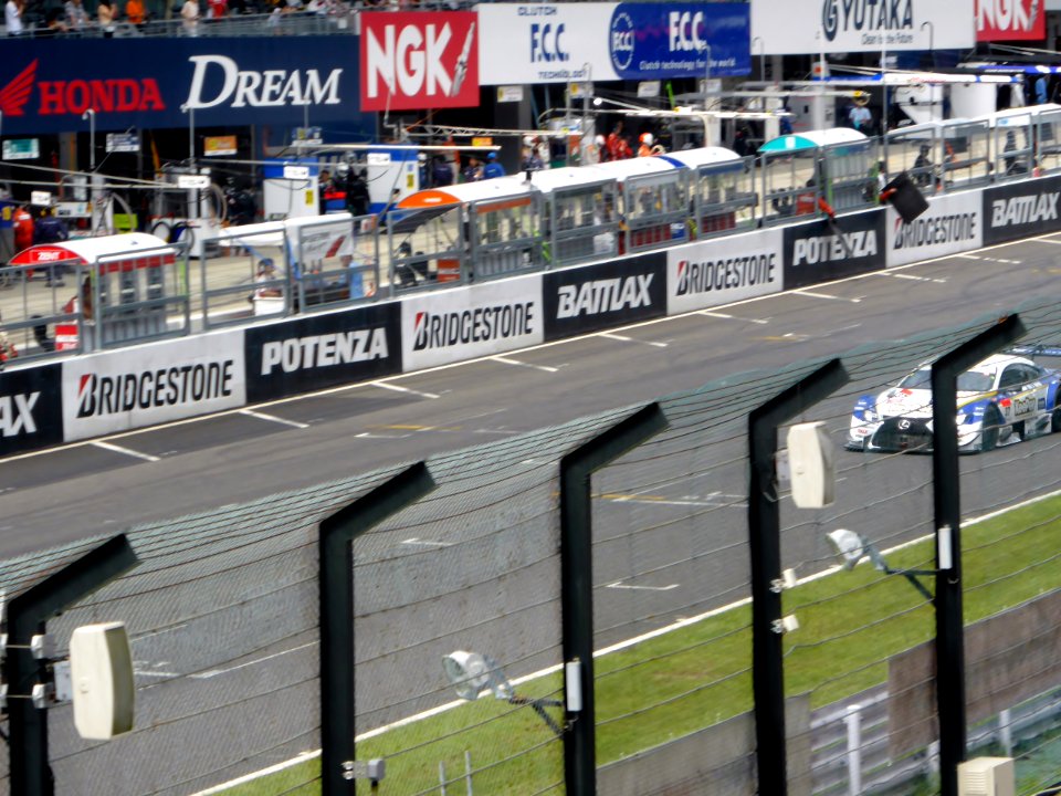 No.37 KeePer TOM'S RC F at 2014 pokka sapporo 1000km (9)