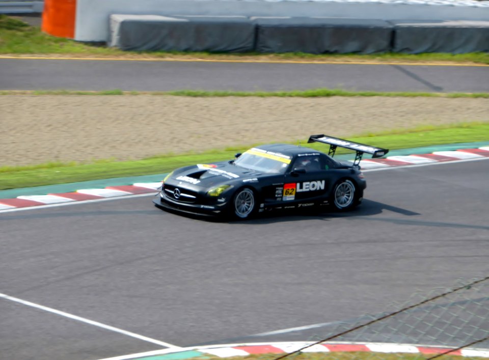 No.62 LEON SLS at 2013 pokka sapporo 1000km