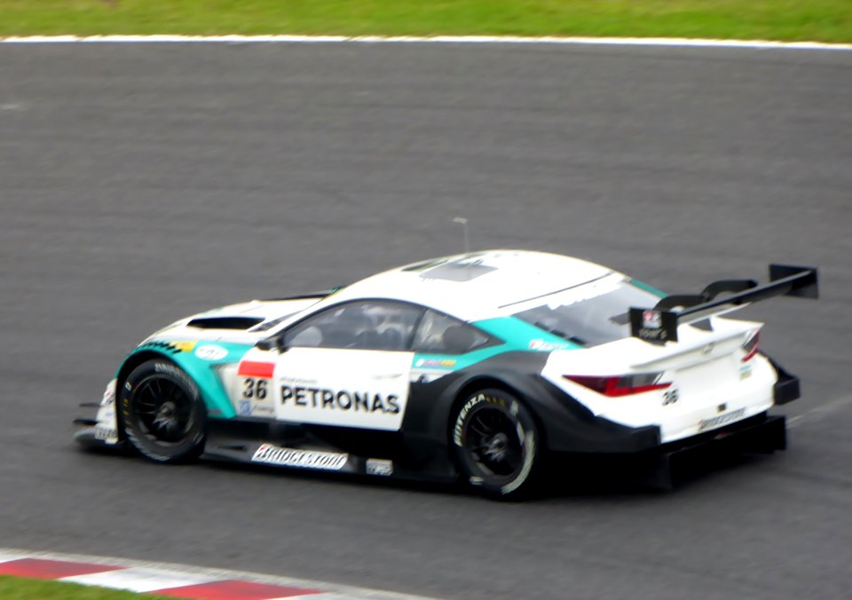 No.36 PETRONAS TOM'S RC F at 2015 Suzuka Tire Test (3)