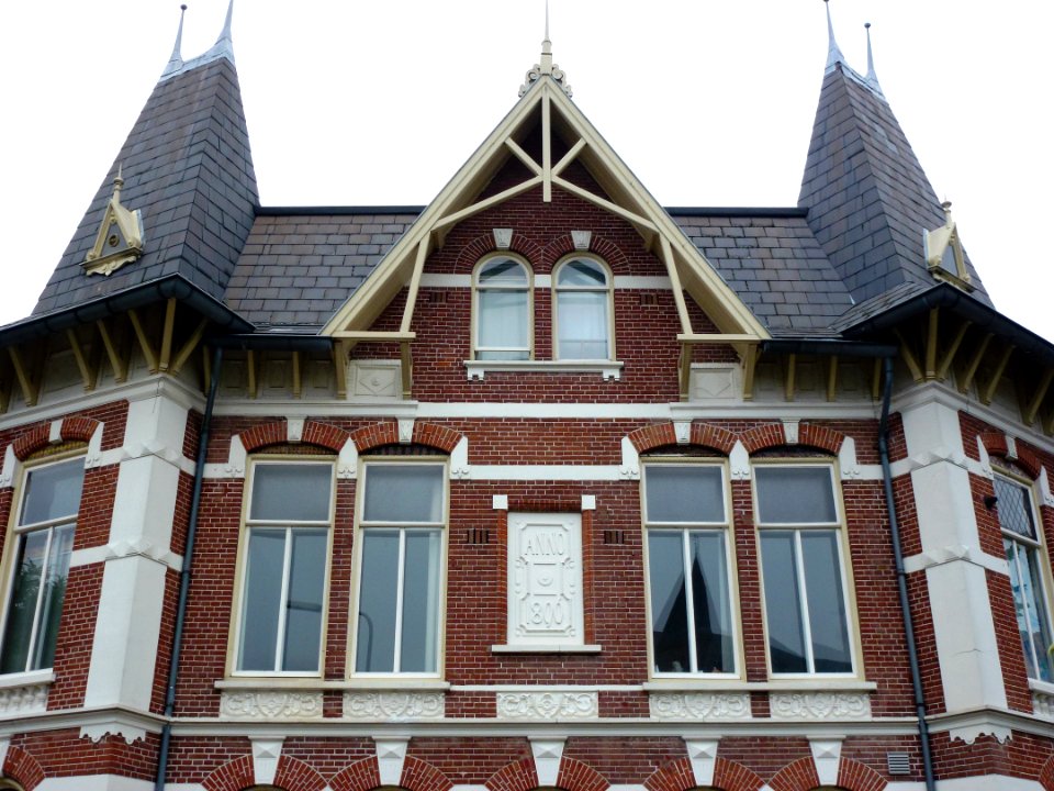 Nijmegen Mariaplein 1-2-3-4-5 geveltop, anno 1890