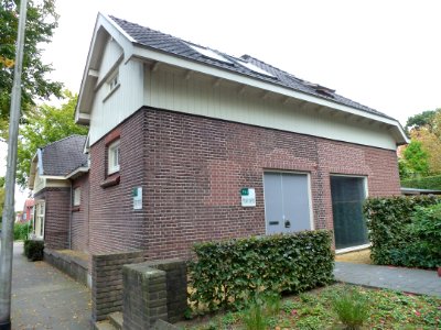 Nijmegen Postweg 80 koetshuis, achterkant is Broerdijk 193