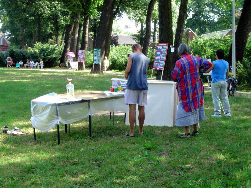 Nijmegen, wijkpark Meijhorst 400 year Rembrandt 2006 Painting in the park