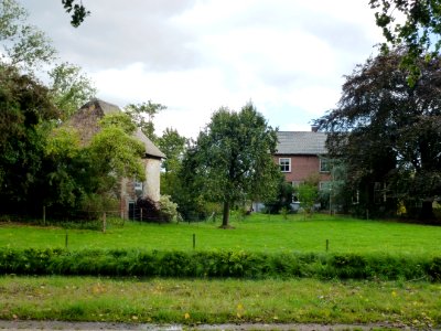 Nijmegen Nederheidseweg 198, Spijkerhof (05) gemeentemonument, bijgebouw links is rijksmonument