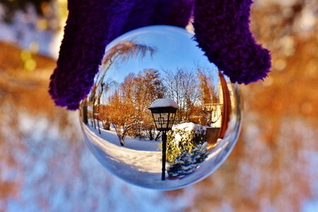 Mirroring glass winter