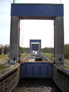 Nijmegen, sluiscomplex Weurt, nieuwe sluis, noordzijde gesloten