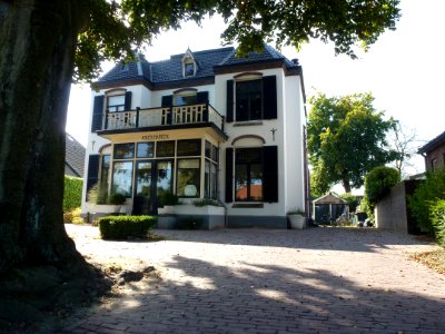 Nijmegen Lent, Griftdijk Zuid 119 villa (02)