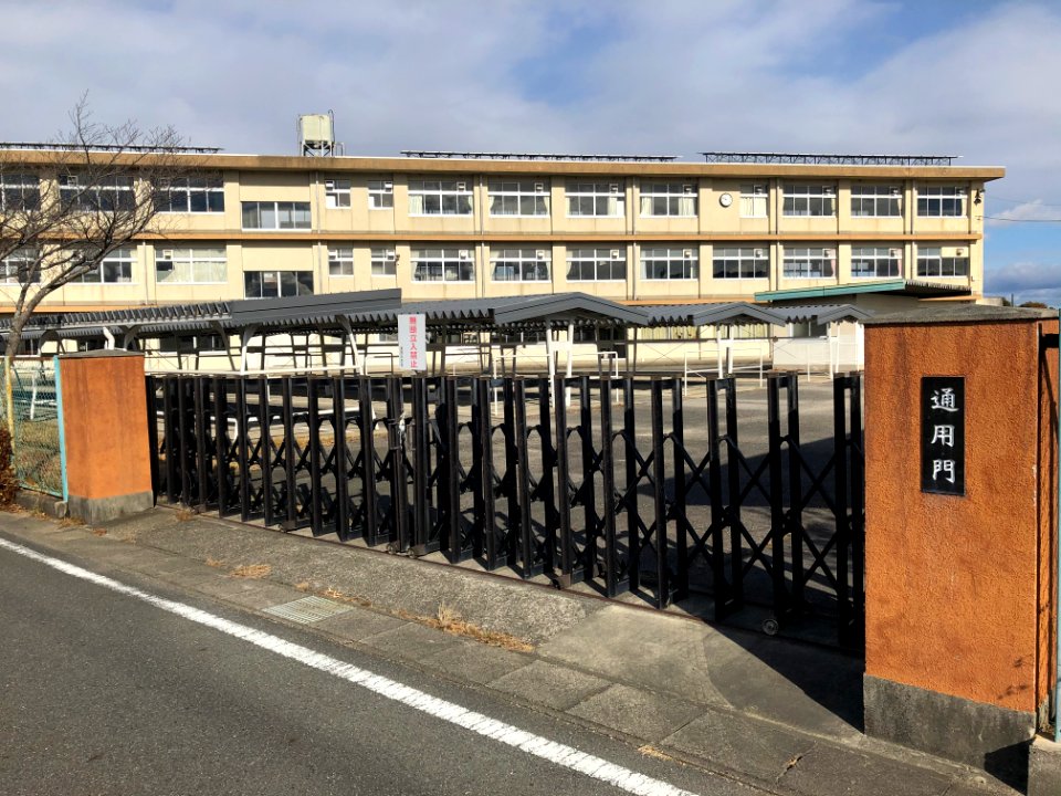 Nishio-City-Tobu-Junior-High-School-1
