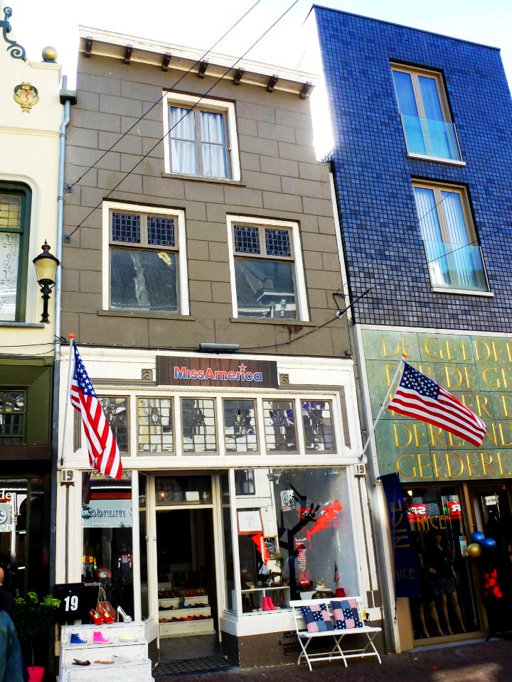 Nijmegen Lange Hezelstraat 19