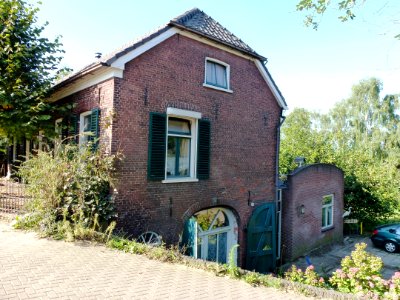 Nijmegen Lent, Oosterhoutsedijk 18 dijkwoning