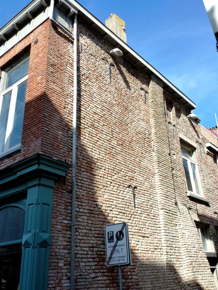 Nijmegen Lange Hezelstraat 46-48 hoek Papengas 1-3b-3d