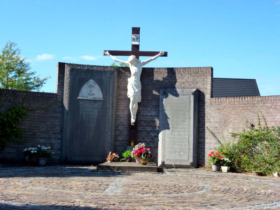 Nijmegen 0268 6597 Begraafplaats bij Dennenstraat 121