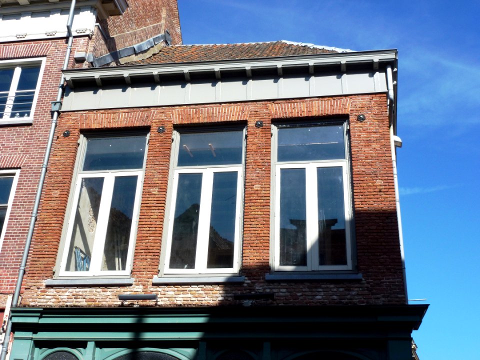 Nijmegen Lange Hezelstraat 46-48 gevel verdieping