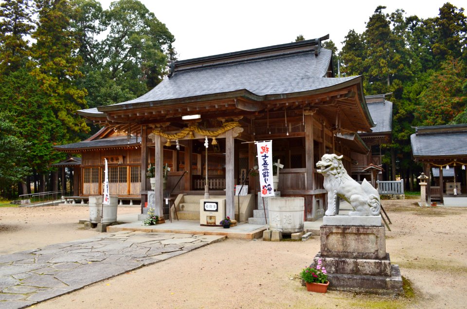 Nikabe-jinja, haiden